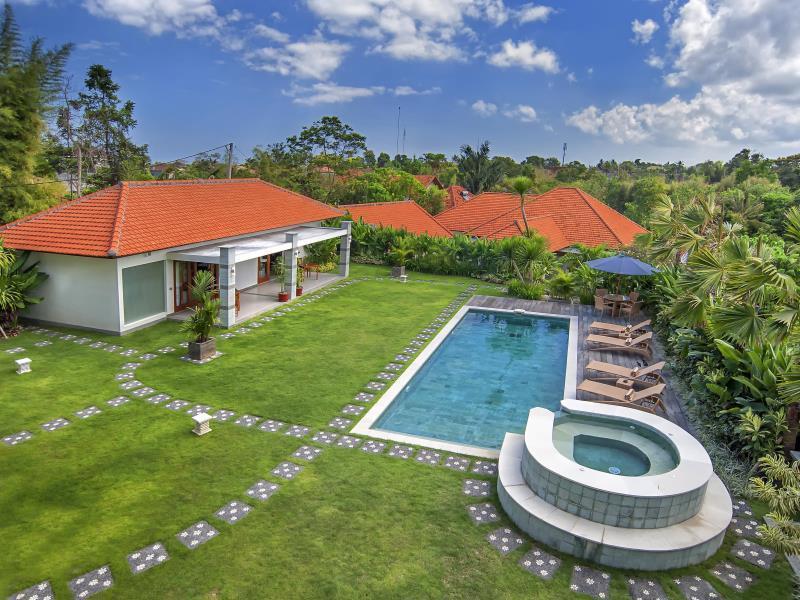 Villa Yenian By Villa Finder Canggu  Luaran gambar